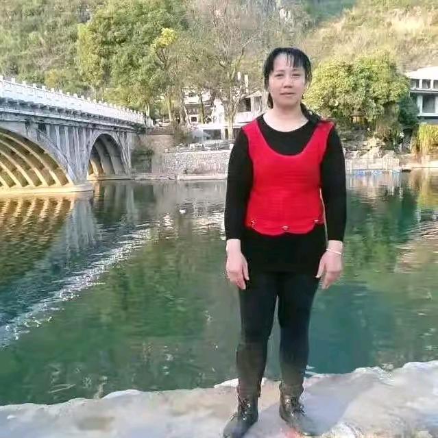 我是广西桂林，来广东做家政行业，家庭保姆