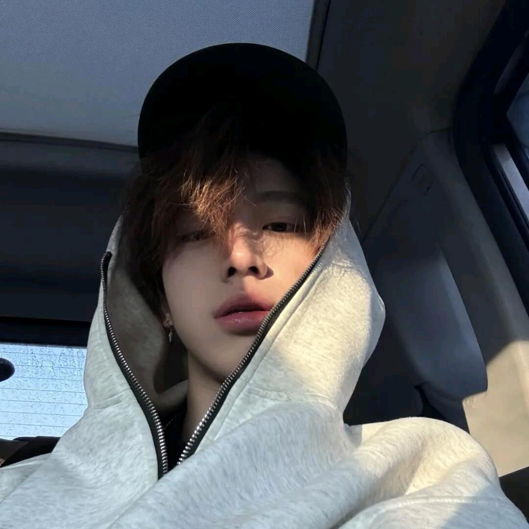 hello77（和平精英）