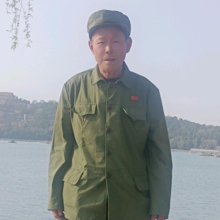 张凯。