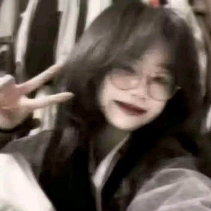 打不倒的黑魔仙.