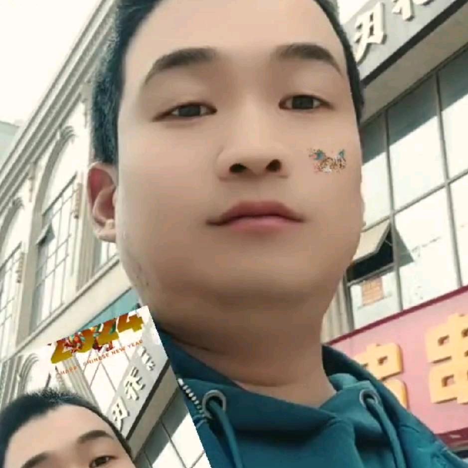 千篇一律的兰苑