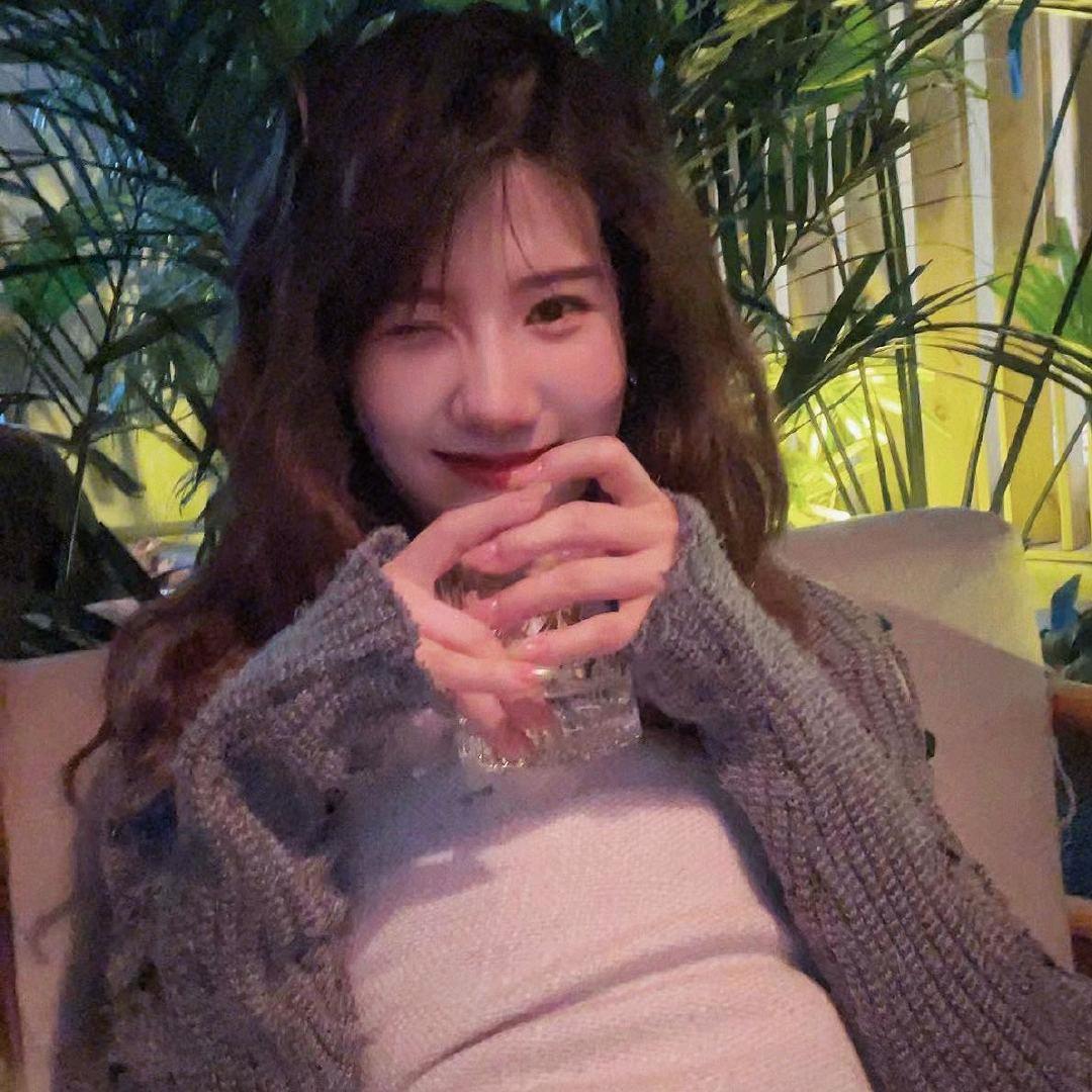今晚月亮🈺️业吗？
