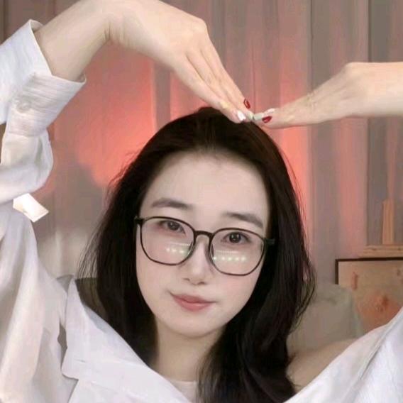 妍妍睡不醒.