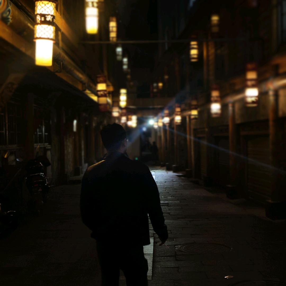 他们说我很抽象，你看我抽起来像不像