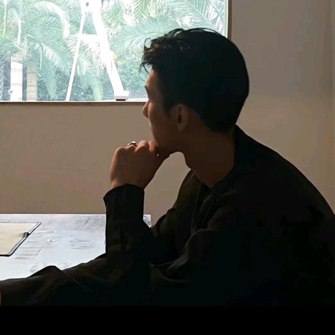 不是山谷—