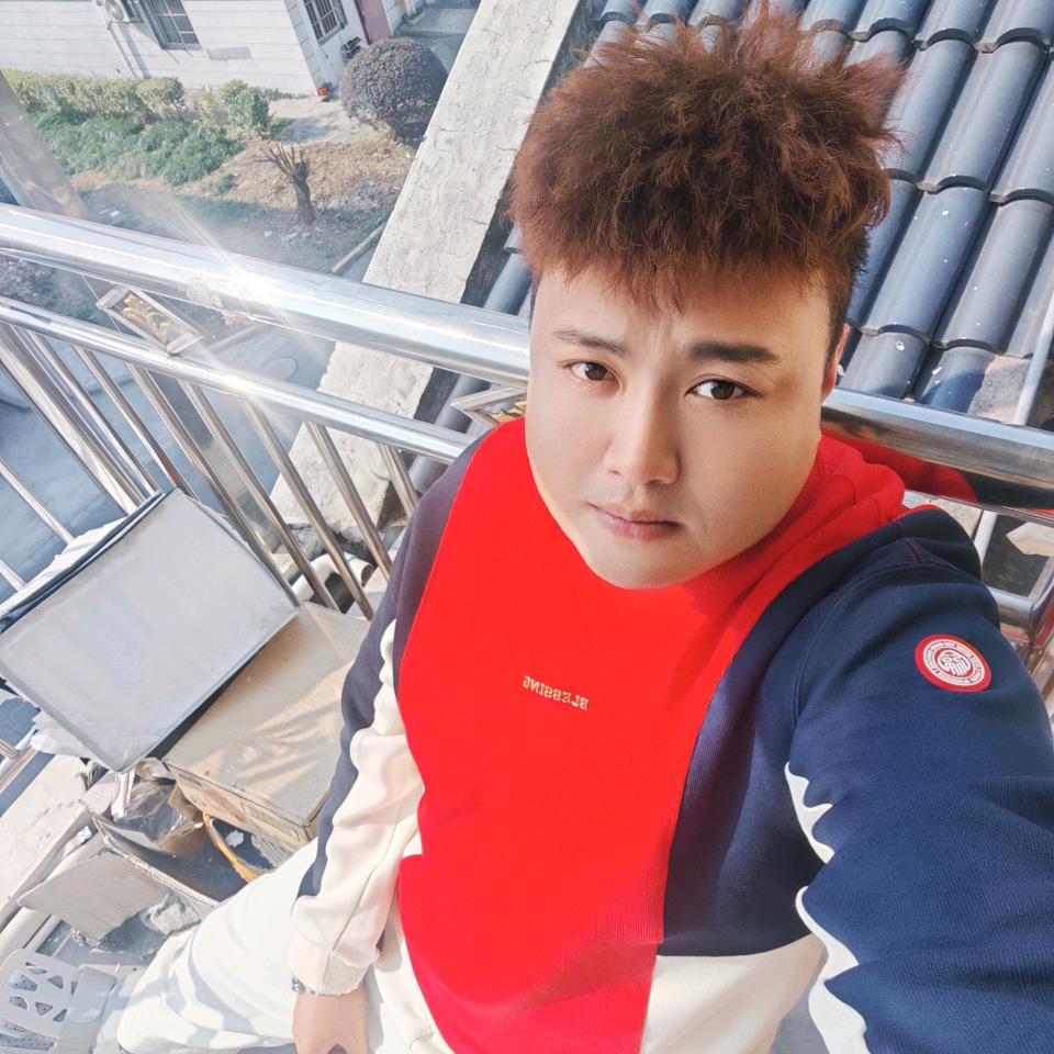 尼古拉斯陈颠颠