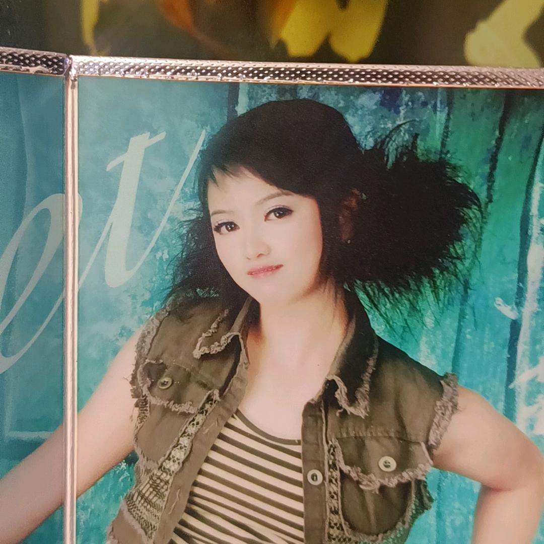 玲玲：莲花落