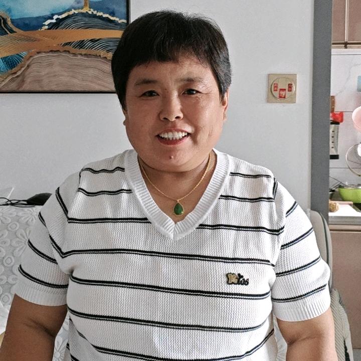 李姐，聊天唱歌，晚上七点开播。