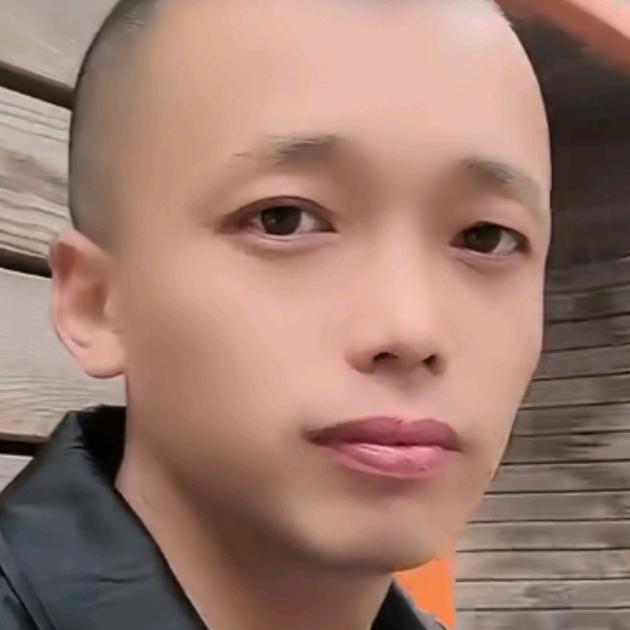 远山起风又起雾