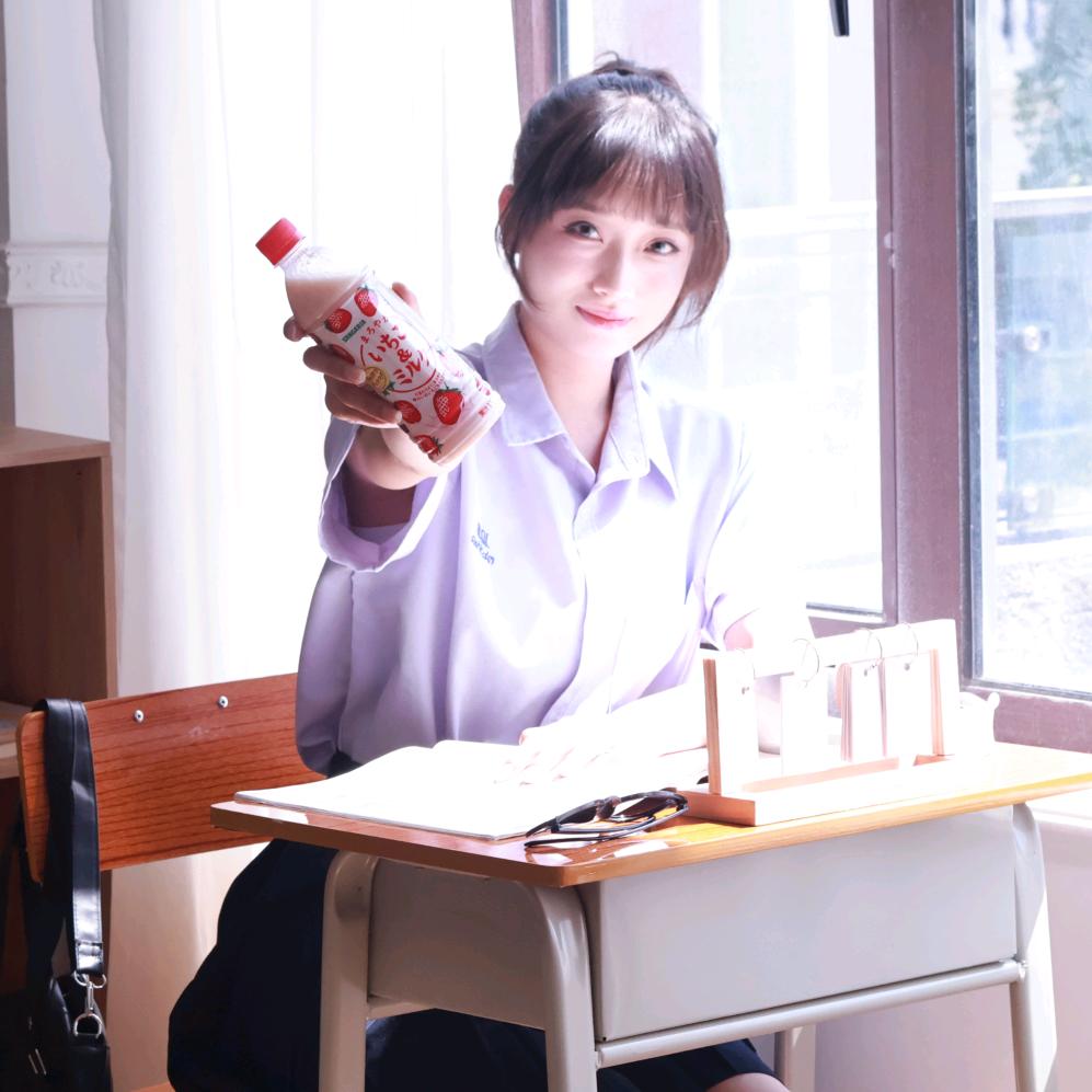 泡芙奶昔柠檬水