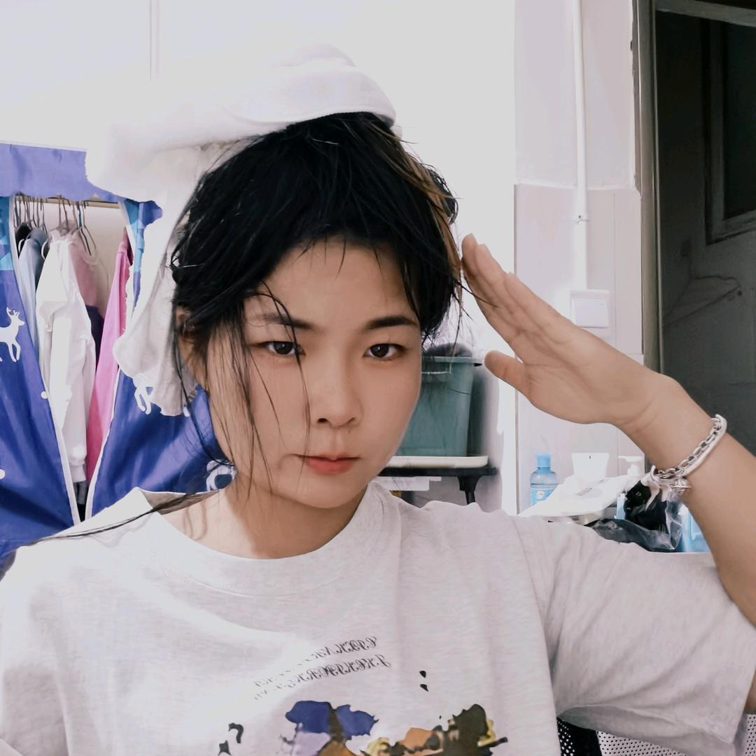 曲小尤