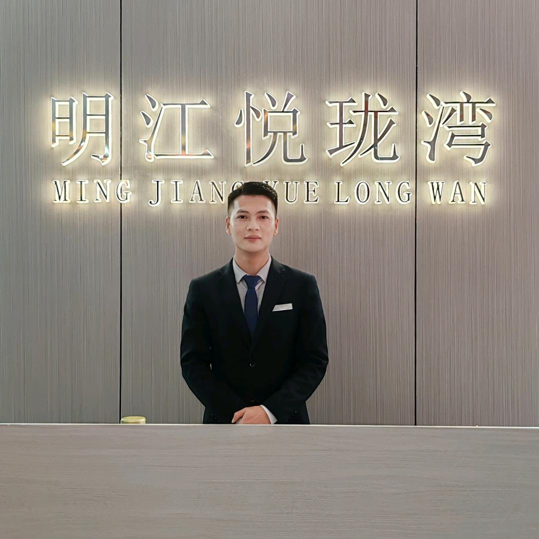 明江悦珑湾小梁同学