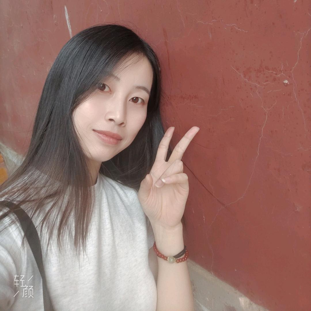我是文文吖