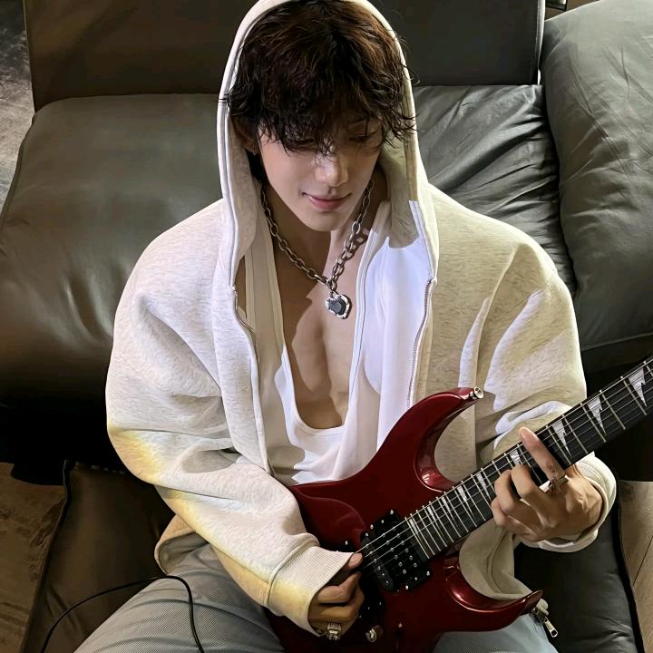 Solo🎸龙哥🤟🤟🤟