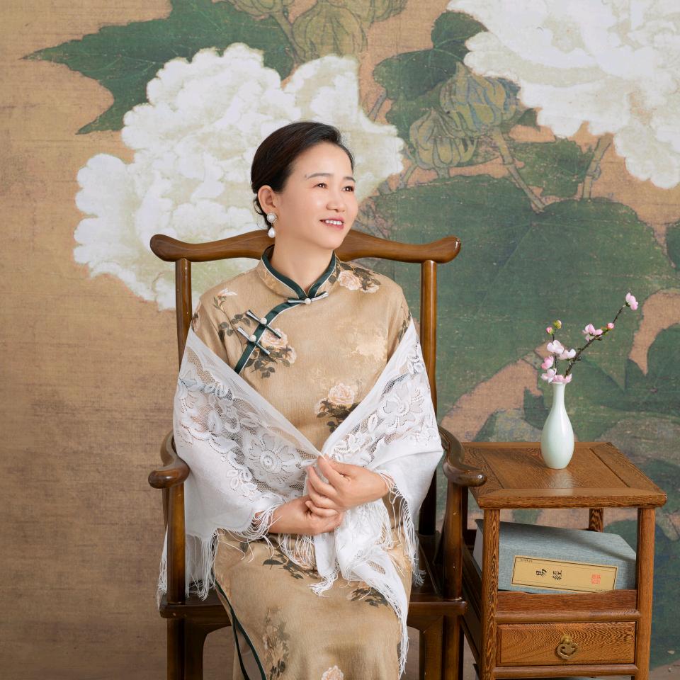 洪霞霞姐