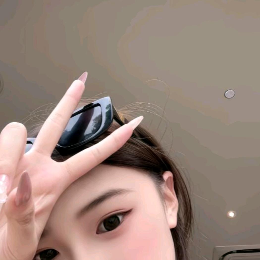 ^你行你也叫晓绿^