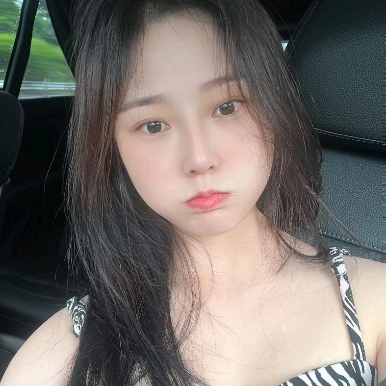 Lr  韭菜女吖