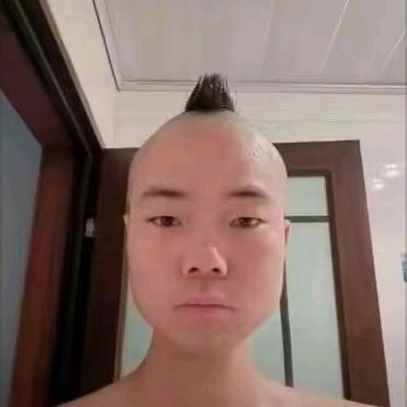 只关注丑的