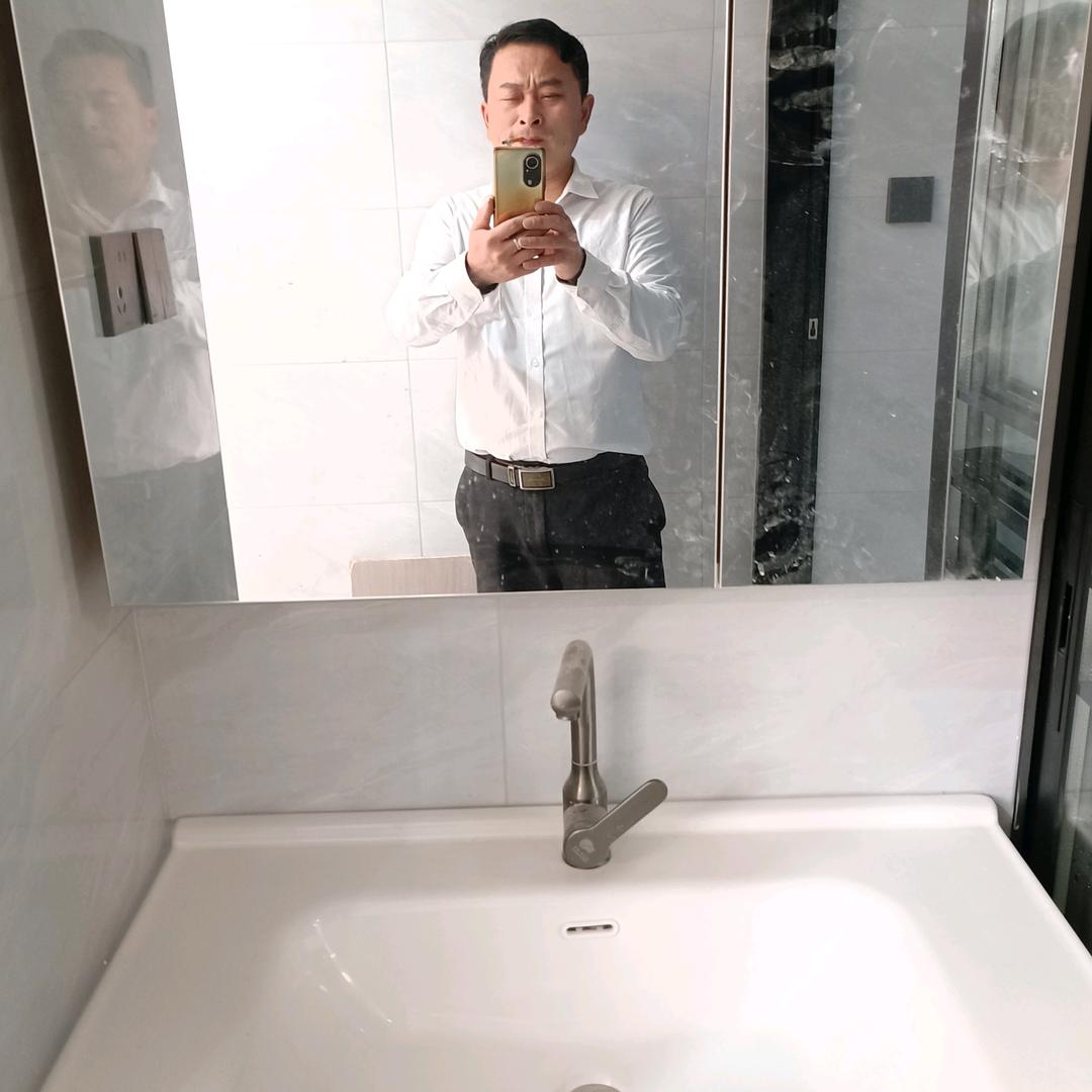 名之宣装饰