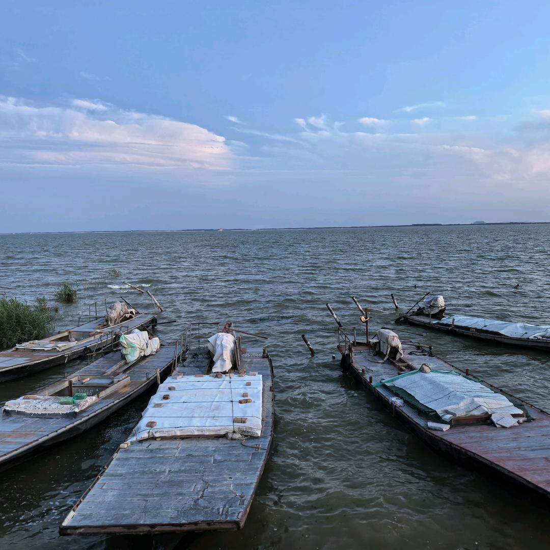 A电视周边支架挂架-徐林峰
