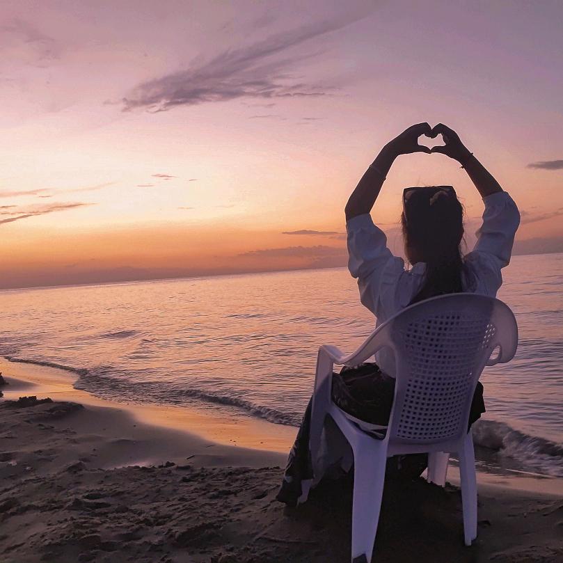 张张₍˄·͈༝·͈˄*₎◞ ̑̑