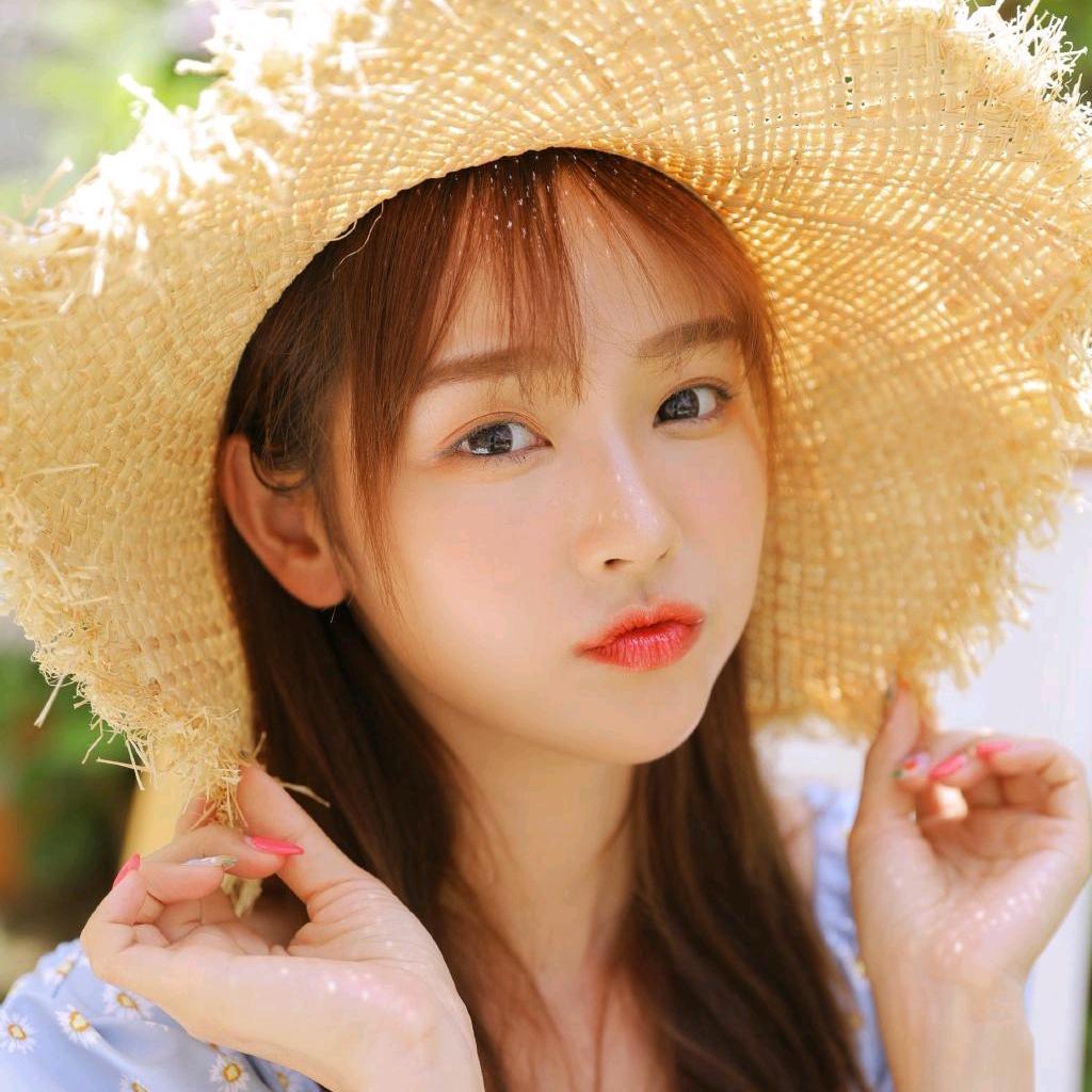 染染爱美妆💄.