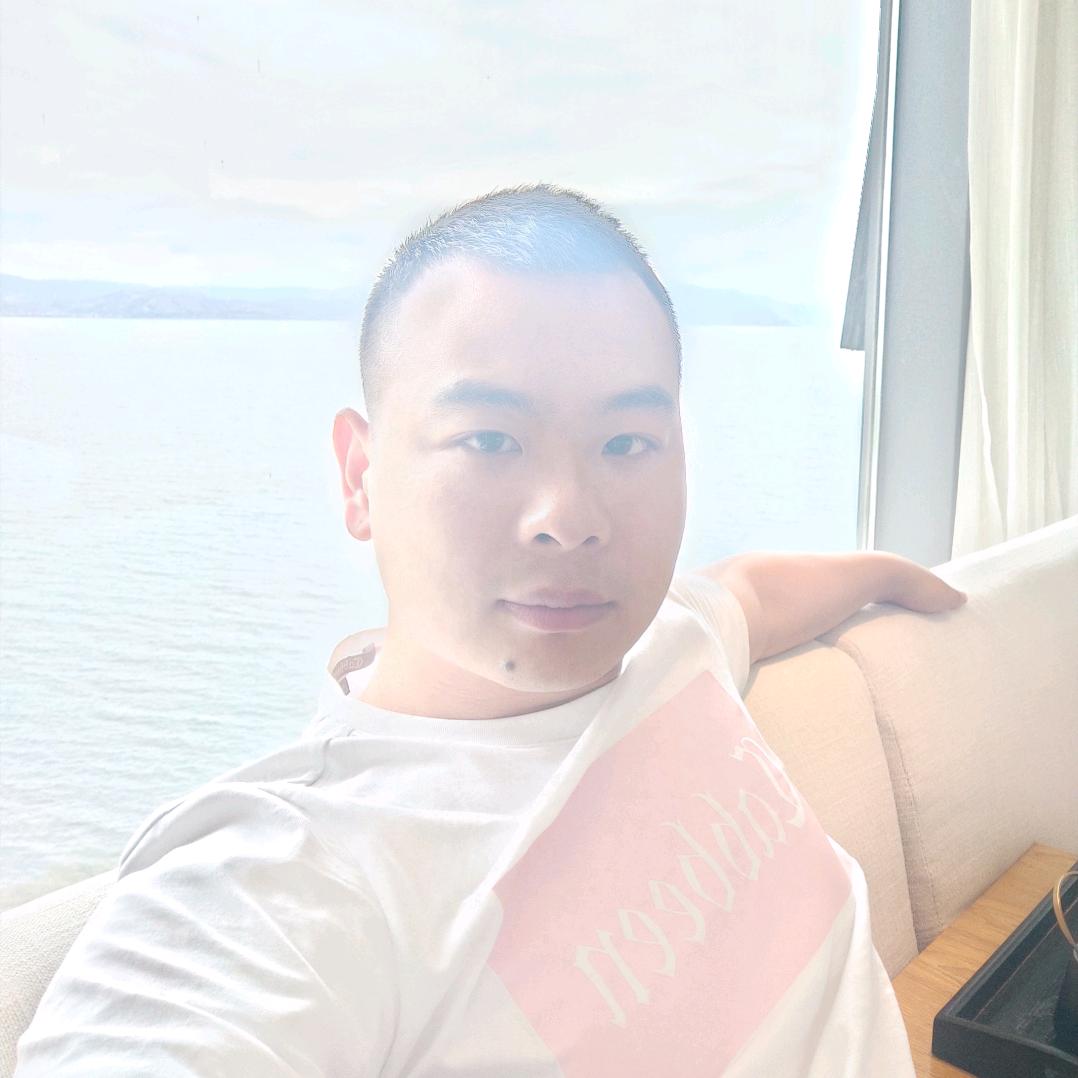 灿