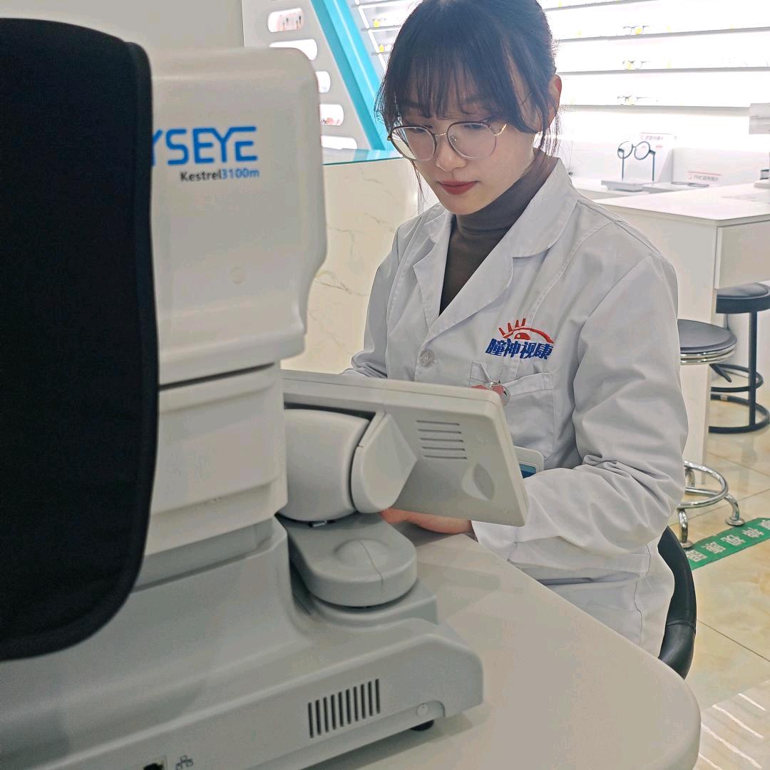 瞳神视康｜信阳近视弱视管理·新悦