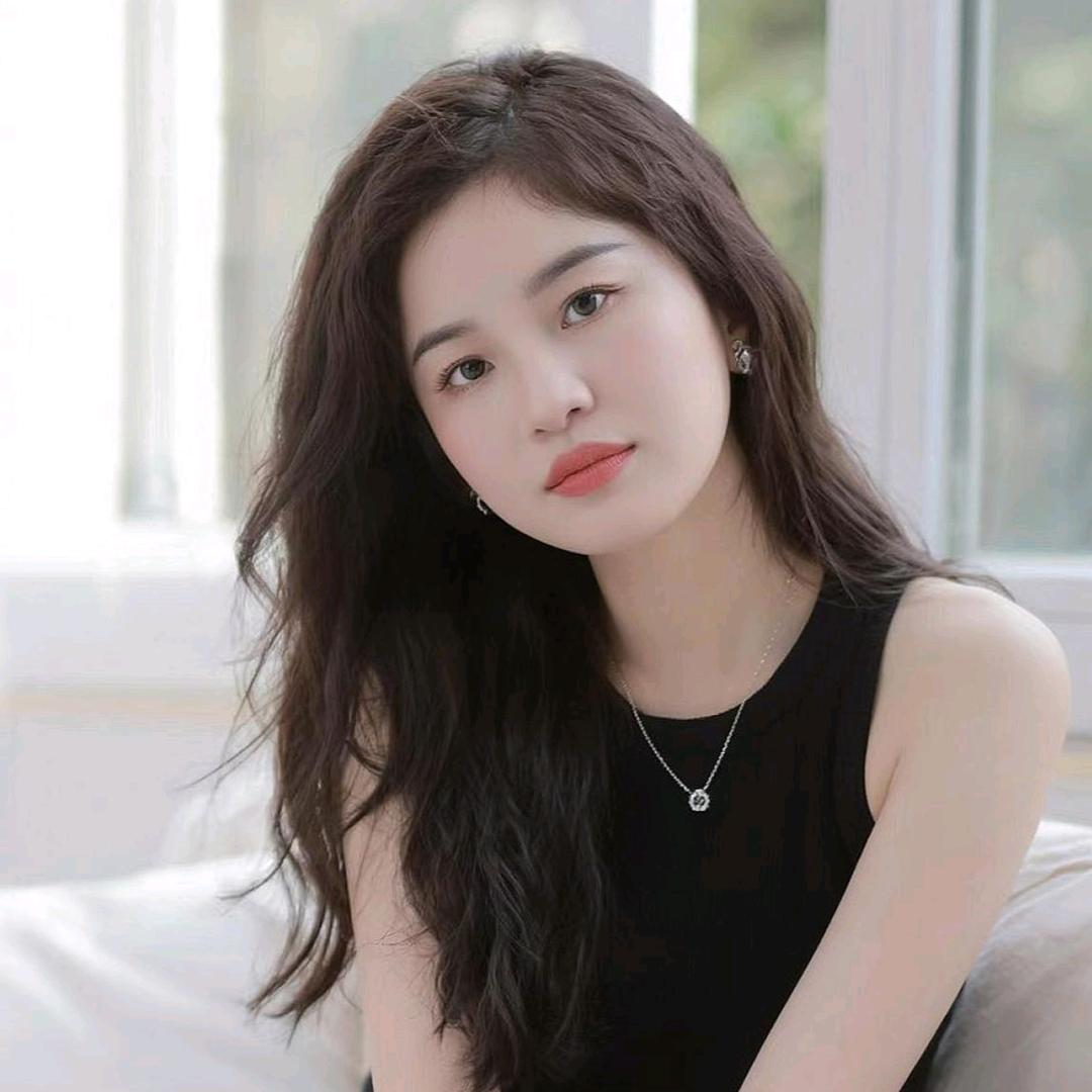 卖柜子的小姐姐