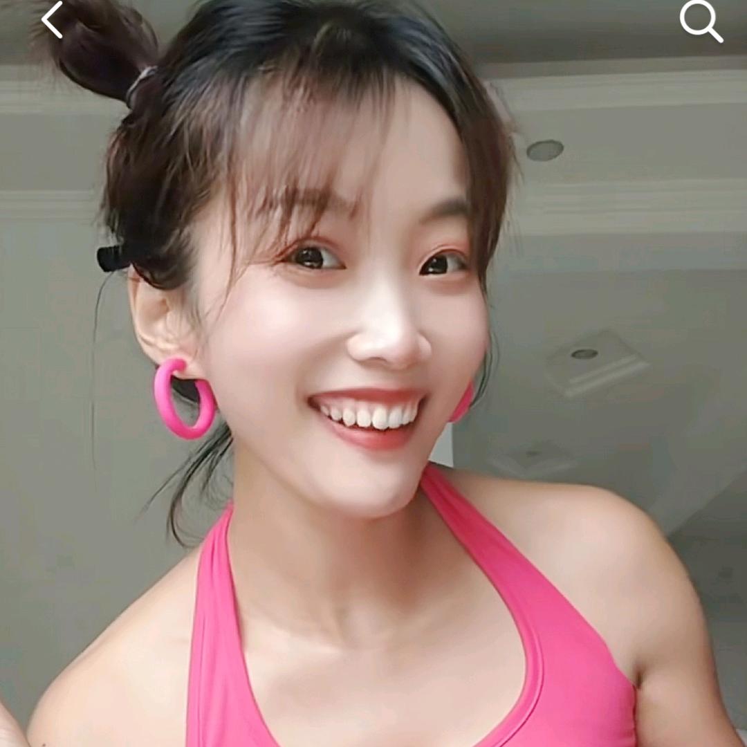戏精顾左左