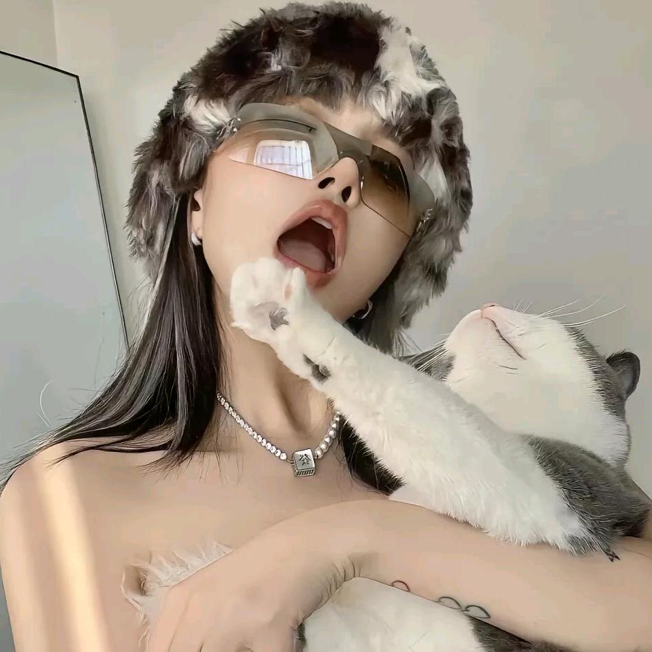 草莓啵啵