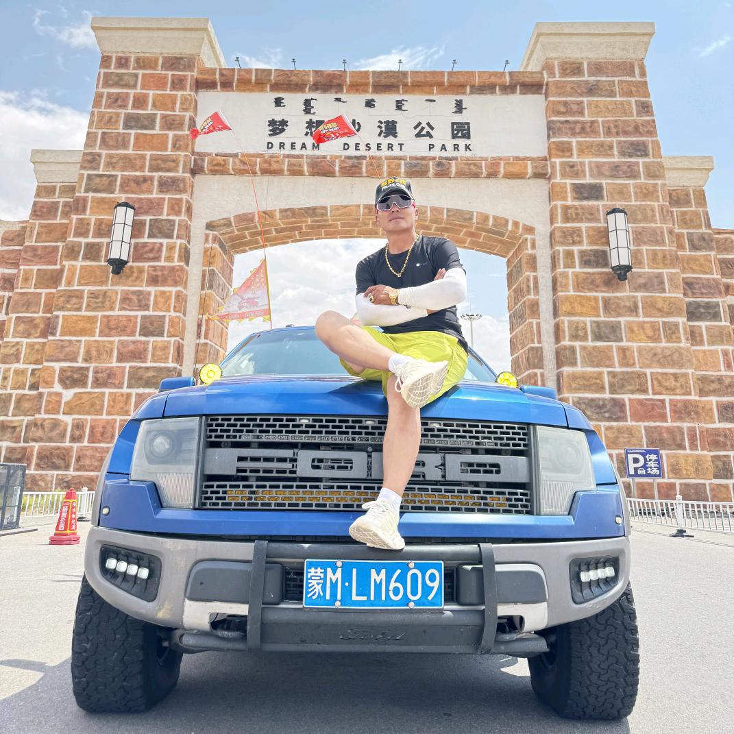 腾格里 沙漠孤鹰