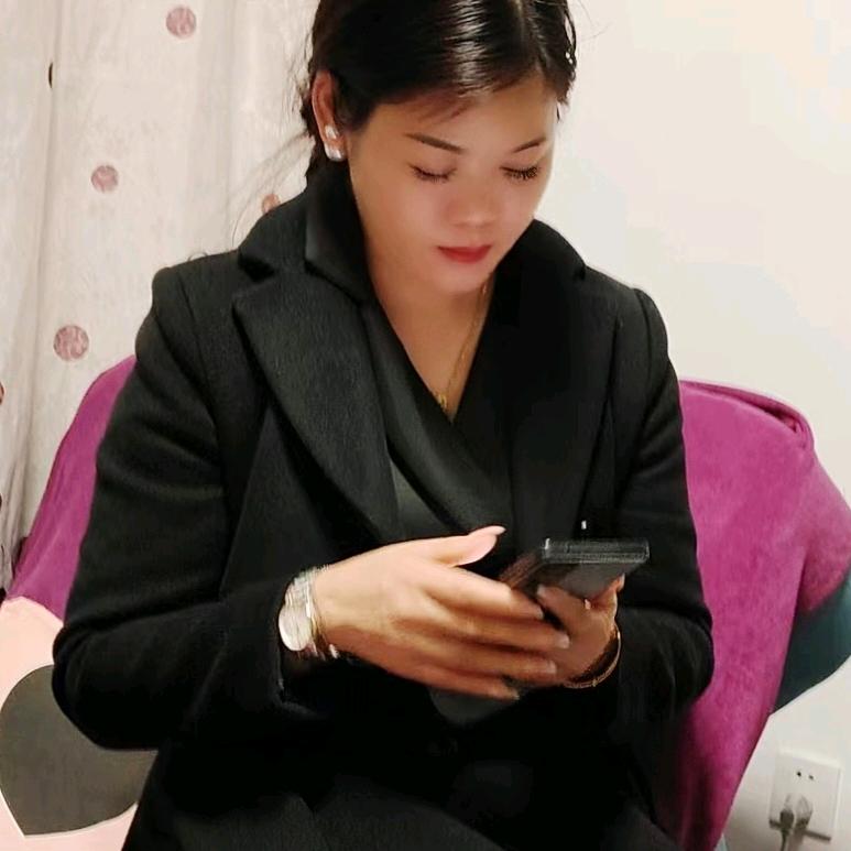 《苗苗》