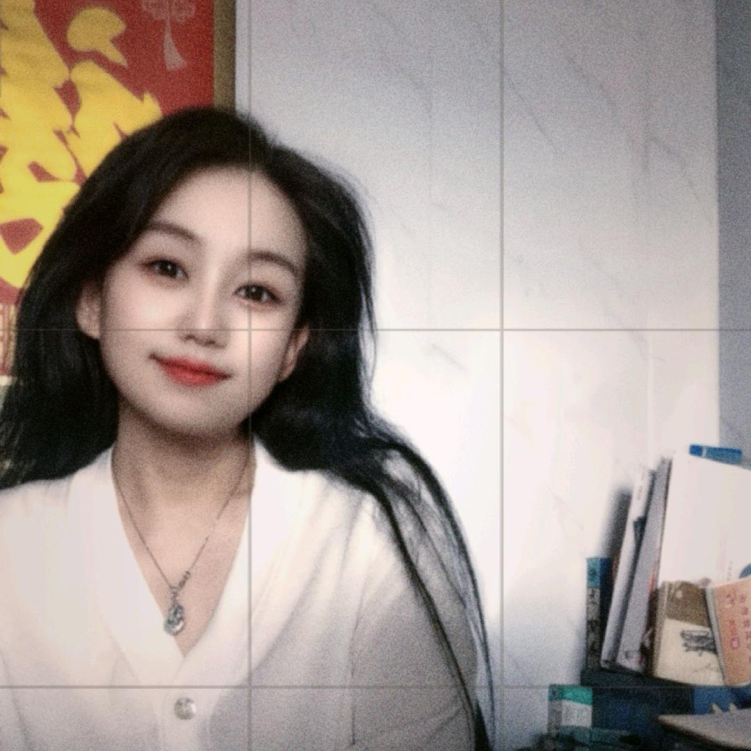 扎小辫的小阿姨
