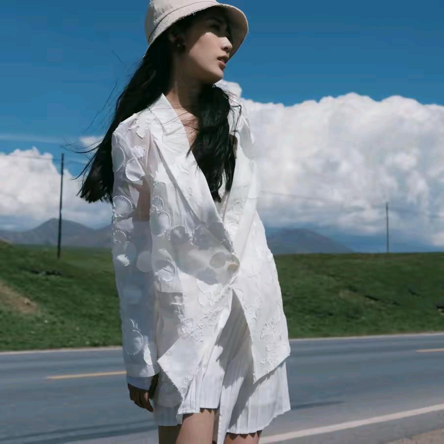 蘑菇只是一朵