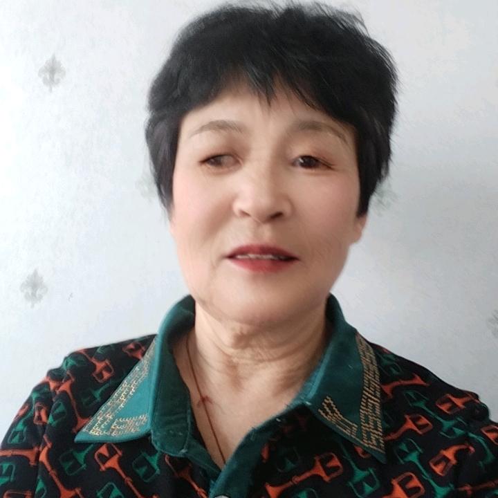 爱拉呱的老裴