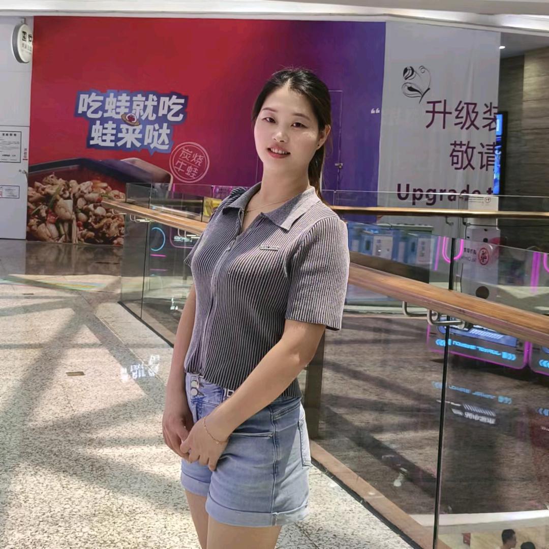 小小红