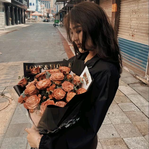 那咋了（郑嘻嘻）👧🏼