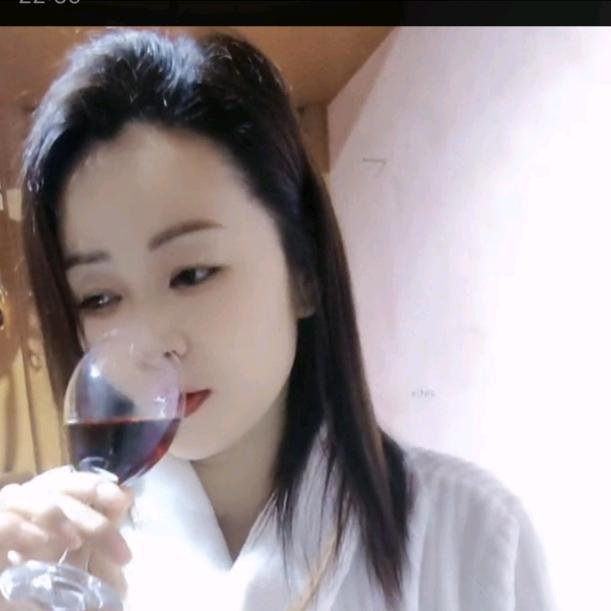 杨梅🌹