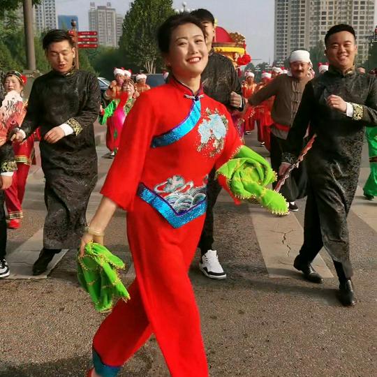 韩城吾家有喜骄阳似火