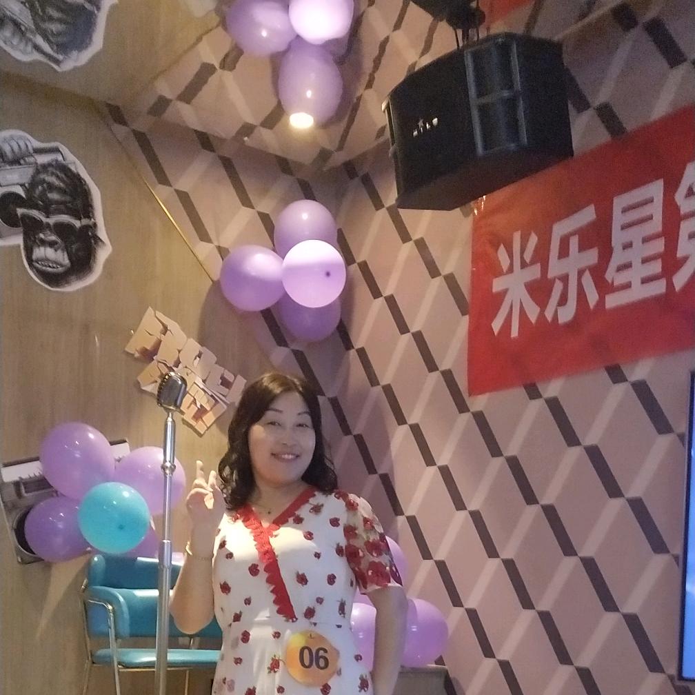 爱唱歌的文文