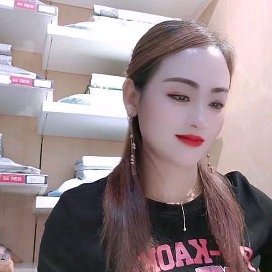 多喜爱郴州友阿店葱葱姐