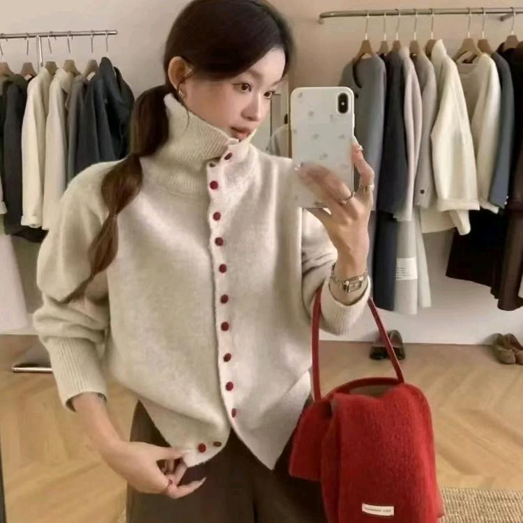 璐瑶女装工厂店