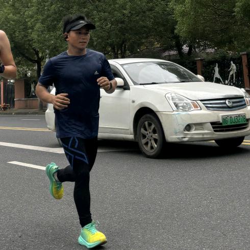 小李爱跑步🙆‍♂️