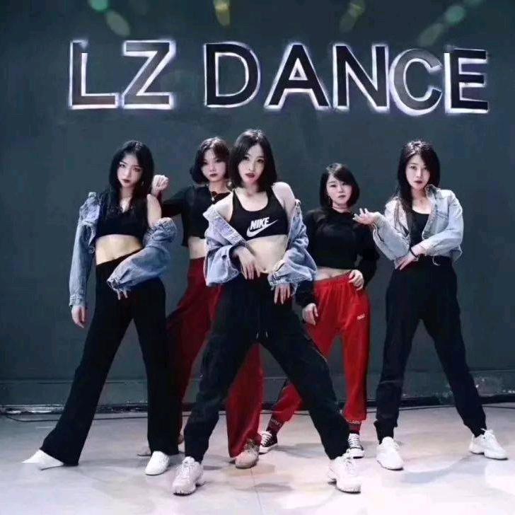 沈阳水灵子舞蹈 小涵