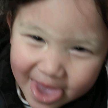 阳光明媚中老年美少女