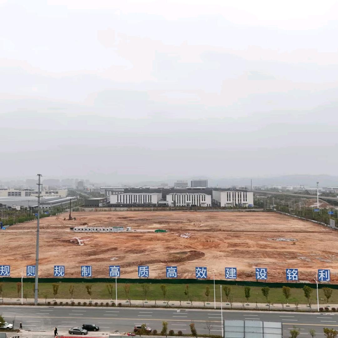 建筑工程，小李