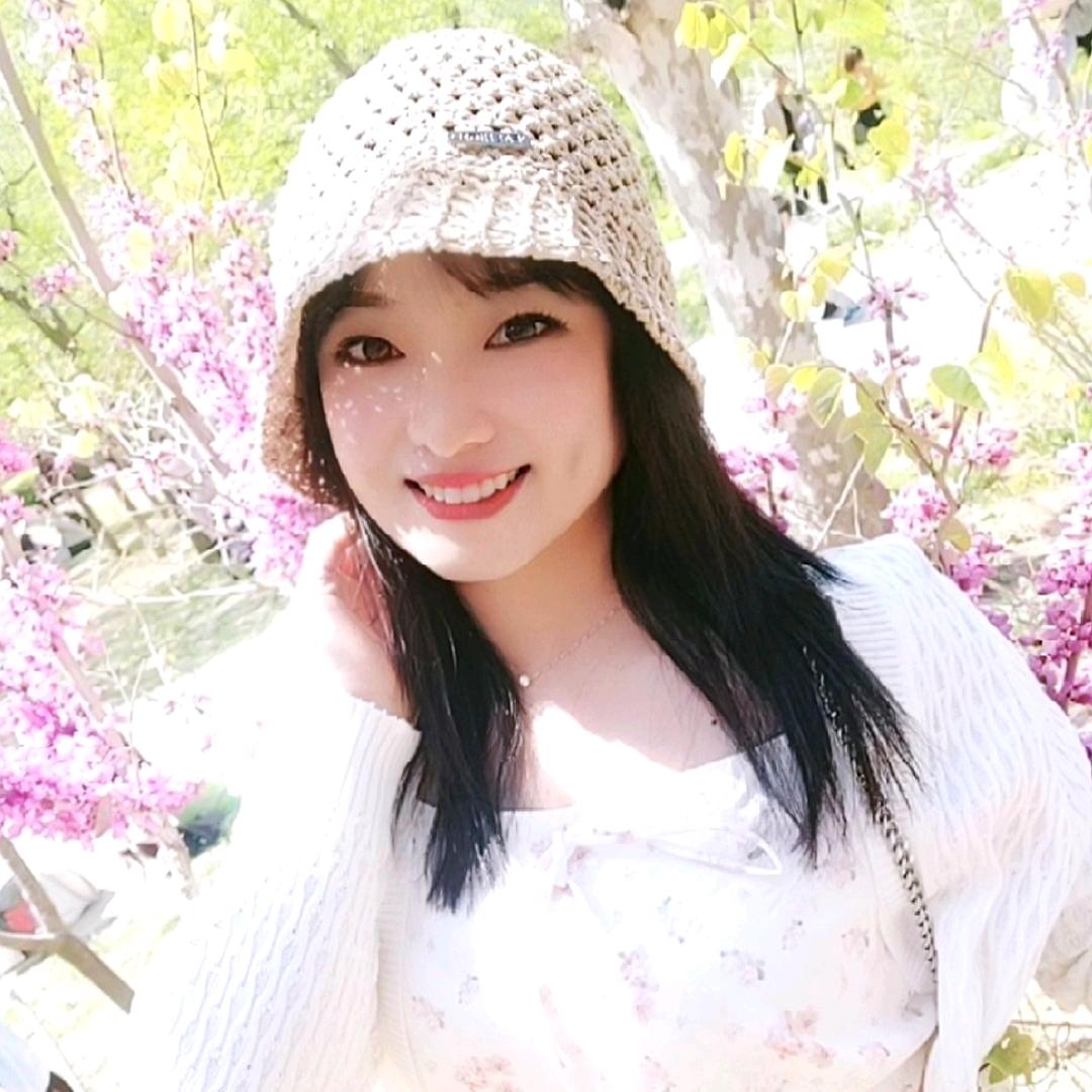 刘英