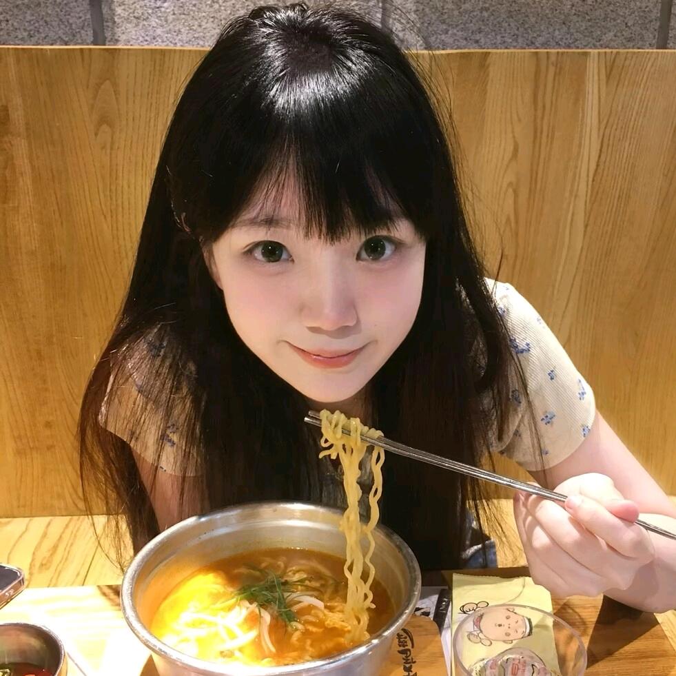 一杯蜜桃四季春