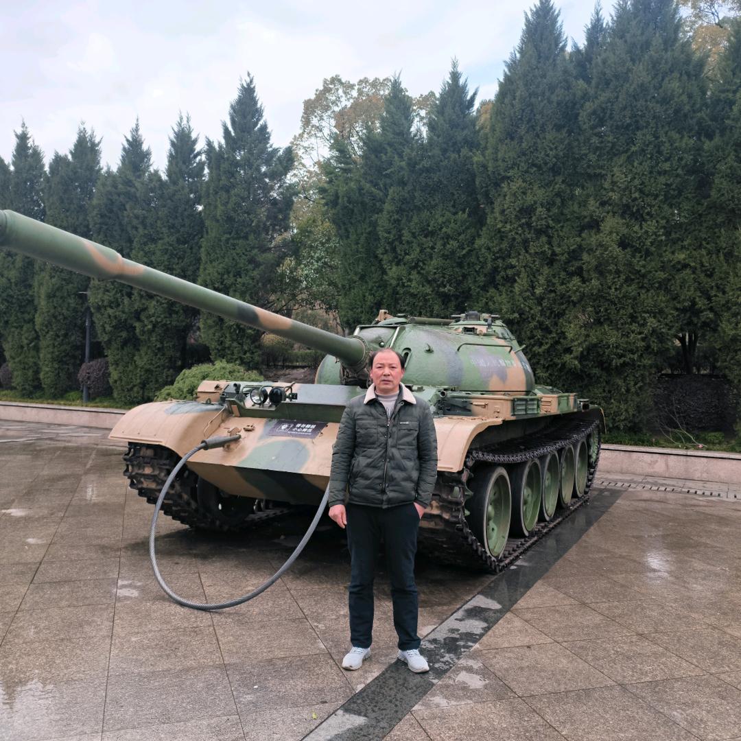 奋斗大叔(四海为家专业钻孔)